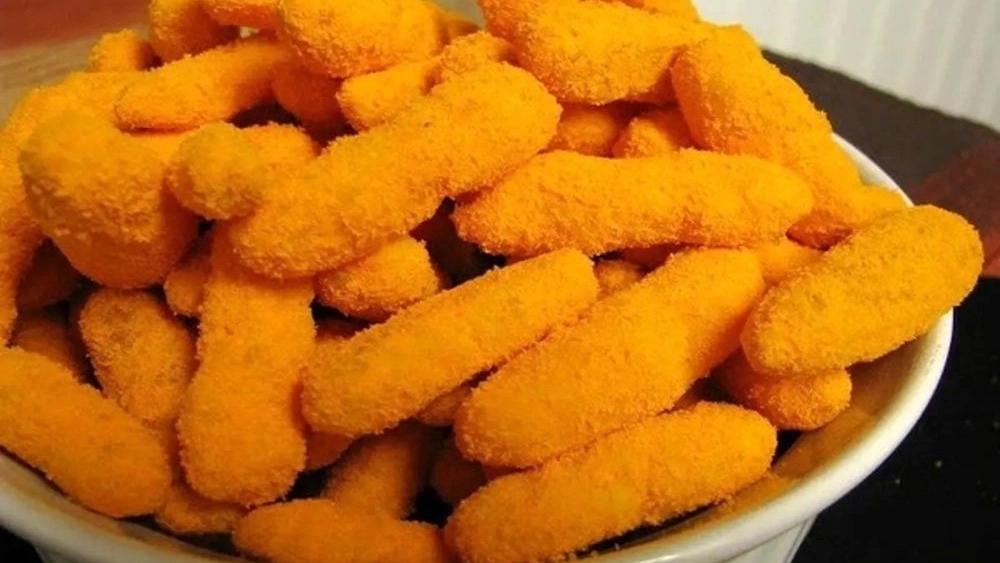 پفک‌های خانگی با کلم بنفش، لبو و زعفران، میان‌ وعده‌ای سالم و متفاوت